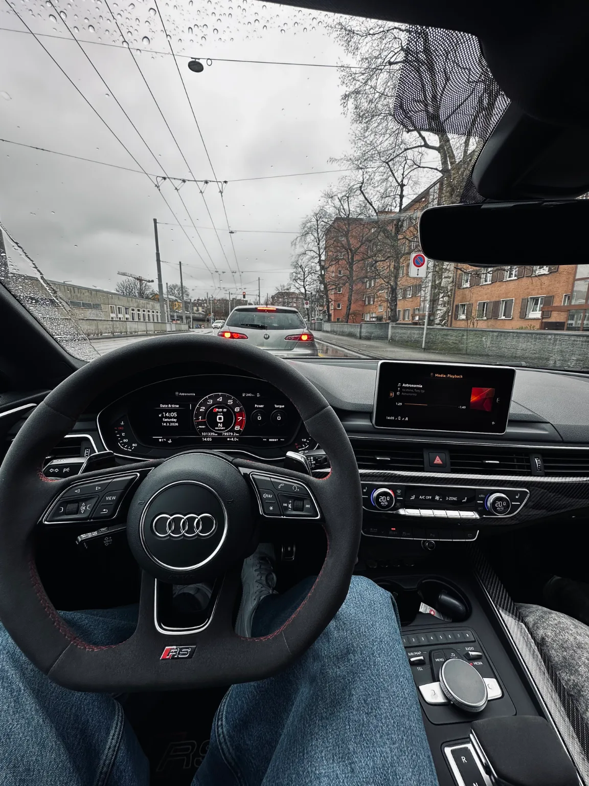 AUDI RS5 6